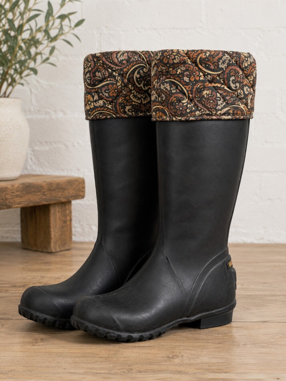 BOGS Alex Paisley Trim Waterproof Rain Boots Black Women's Size 9
